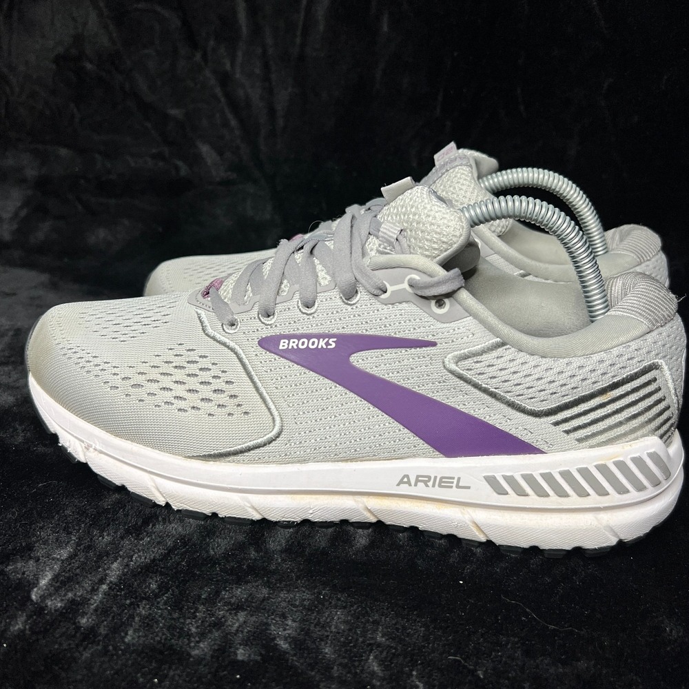 Brooks Ariel 20 1203151B009 Womens 10 B Running Shoes Oyster Alloy Grape Sneaker